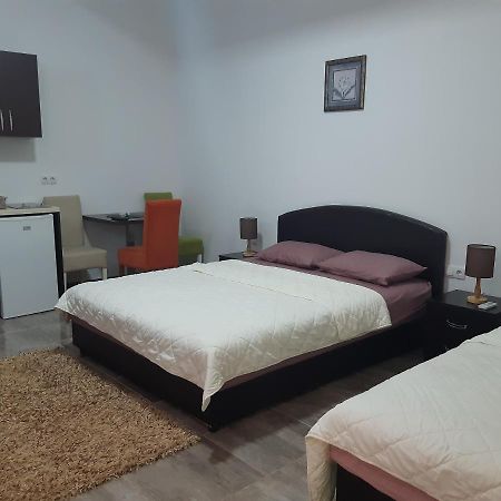 Zara Apartments 乌尔齐尼 外观 照片