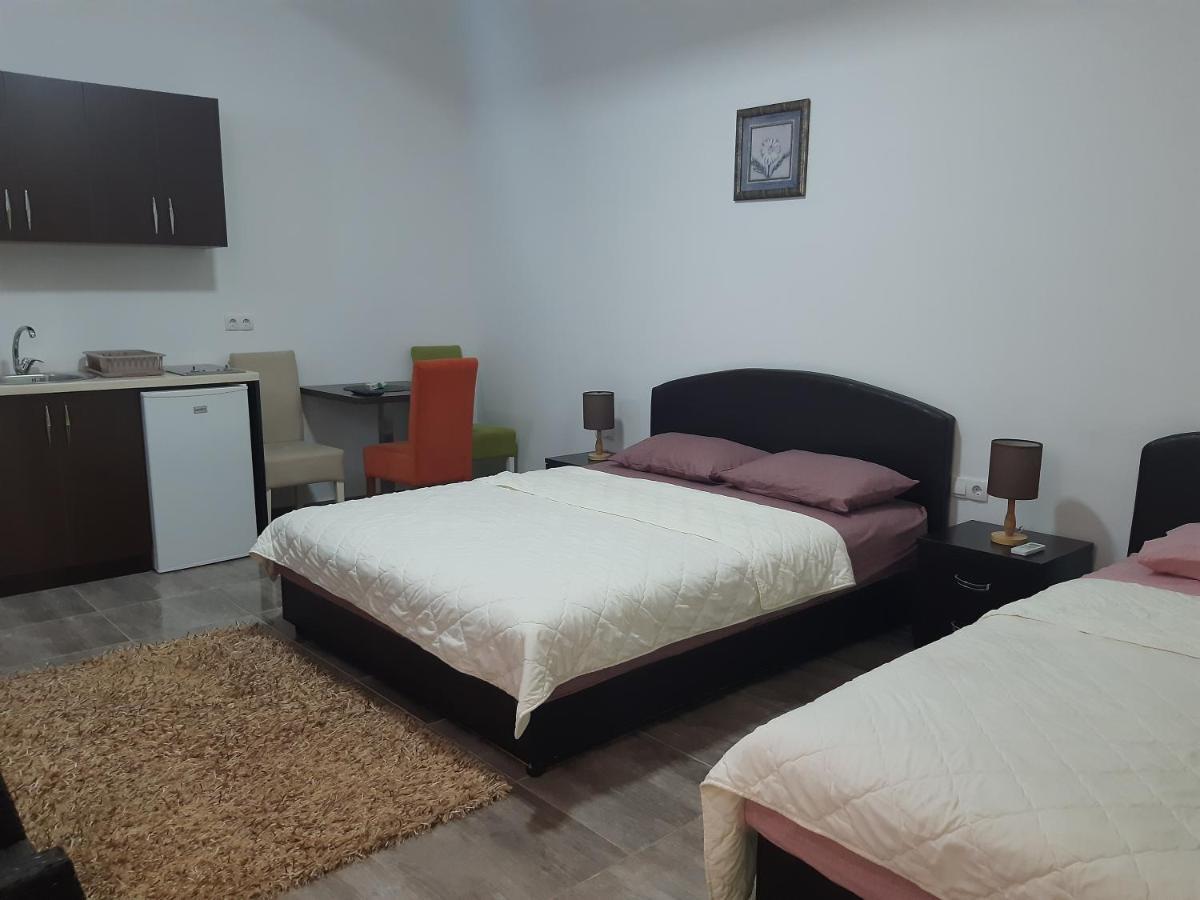 Zara Apartments 乌尔齐尼 外观 照片