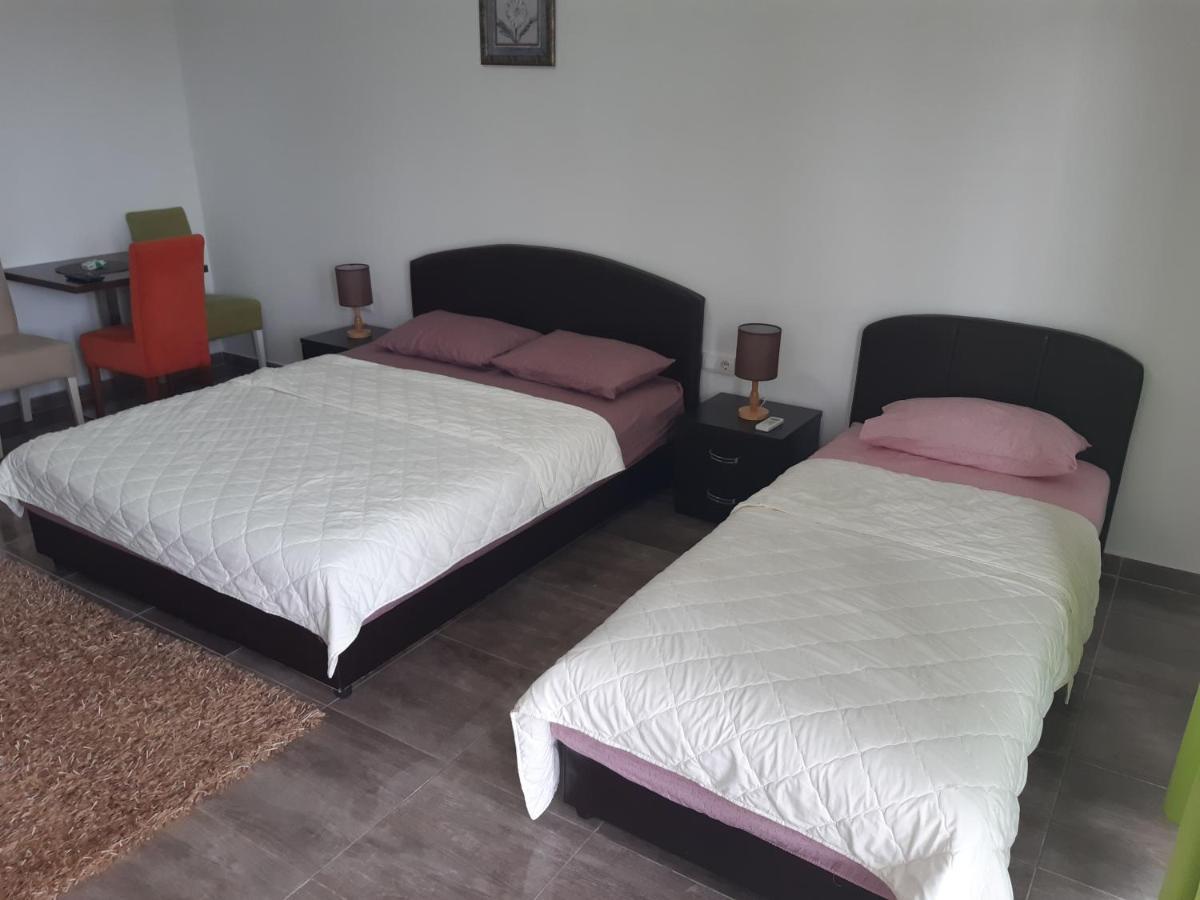 Zara Apartments 乌尔齐尼 外观 照片