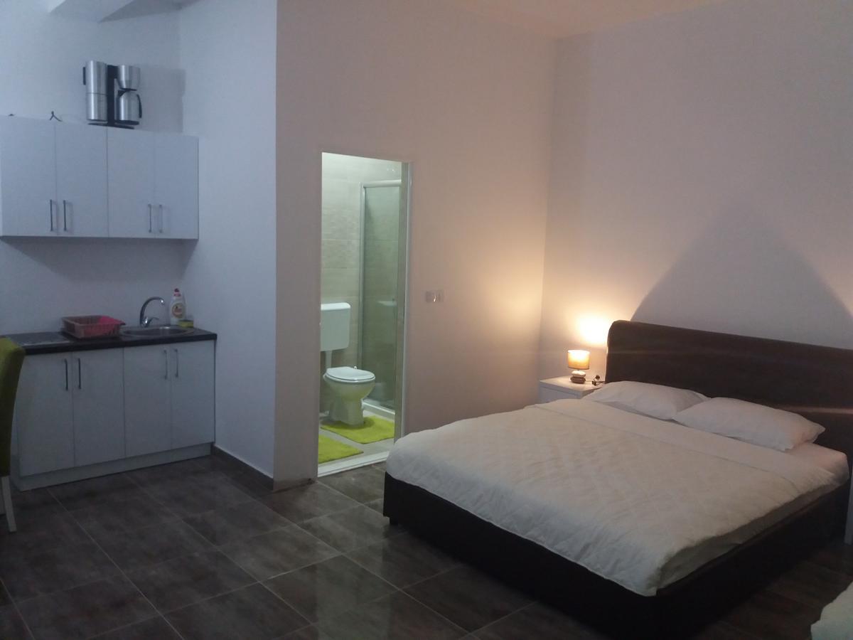 Zara Apartments 乌尔齐尼 外观 照片