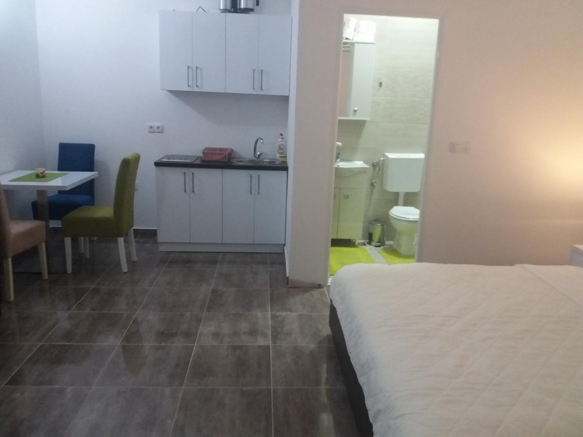 Zara Apartments 乌尔齐尼 外观 照片